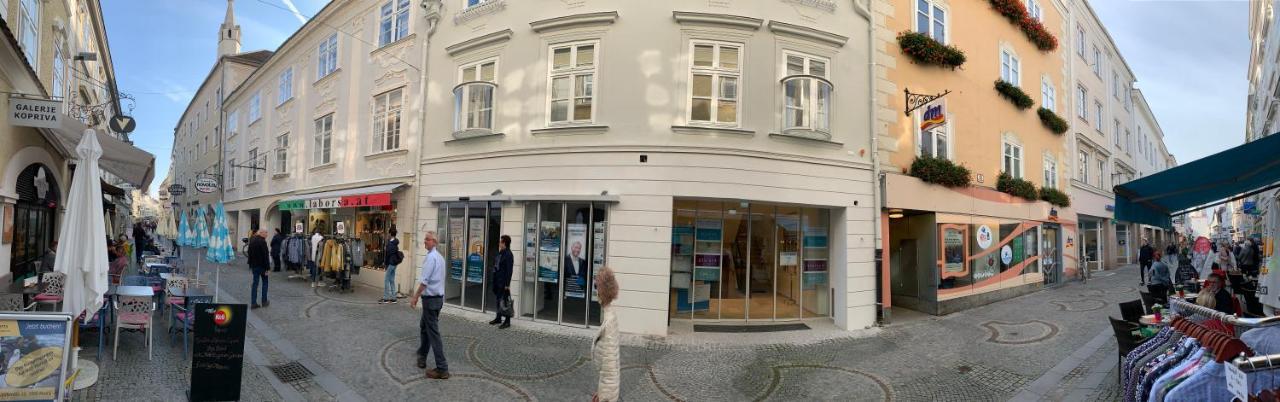 Penthouse Maxfux Direkt In Der Fussgaengerzone 130M2 Apartment Krems an der Donau Exterior photo